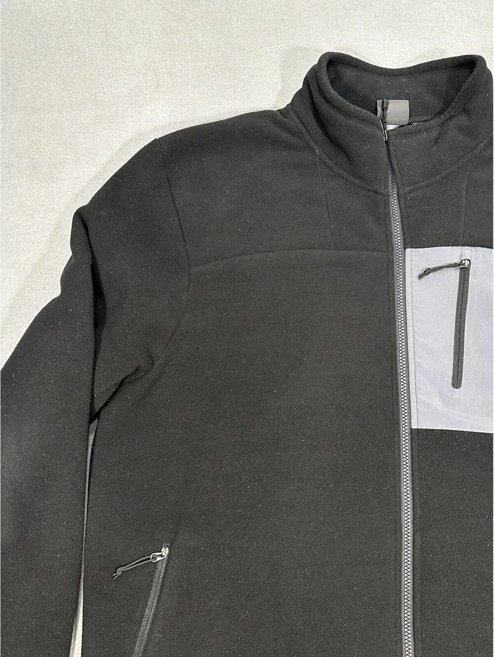 The North Face Men’s XXL Full Zip Fleece Jacket Black Gray Soft Shell